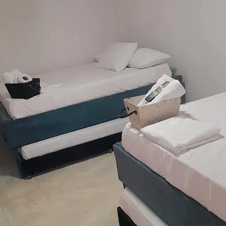 In Guest - Hb6 Family With Private Bathroom Facing The Sea *